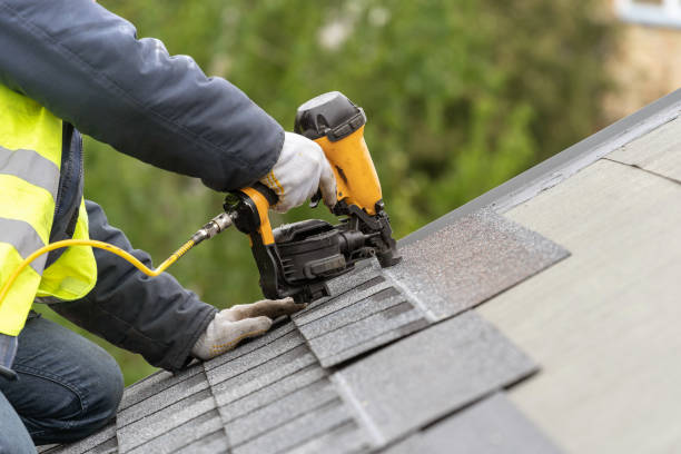 Best Storm Damage Roof Repair  in New Berlin, WI